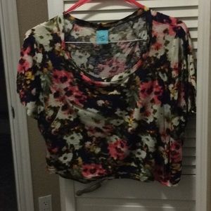 Floral Cropped Tee